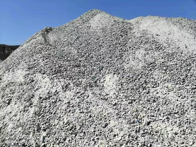 京豫魯新型混合料技術(shù) 二灰攪拌站建筑碎石與泥沙拌合的創(chuàng)新實踐
